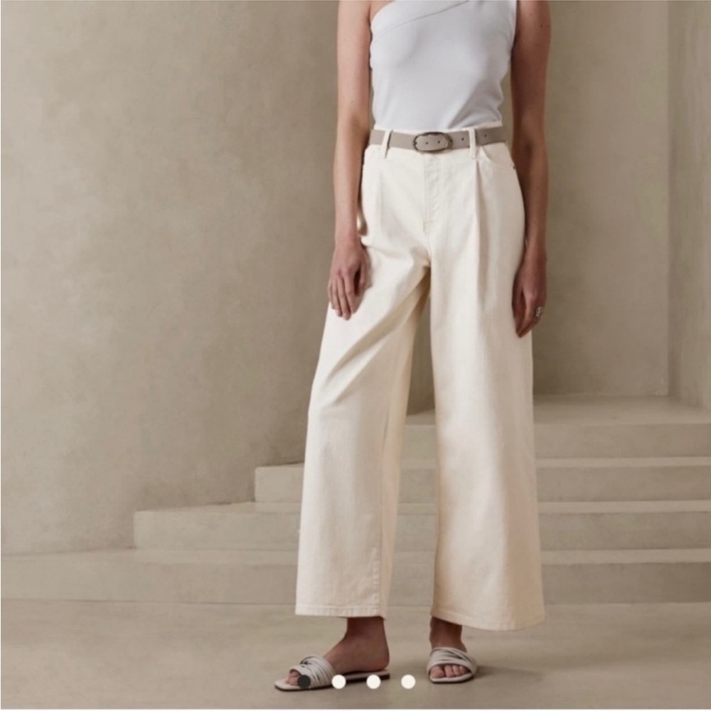 Banana Republic High Rise Pleated Ecru Jeans sz 12